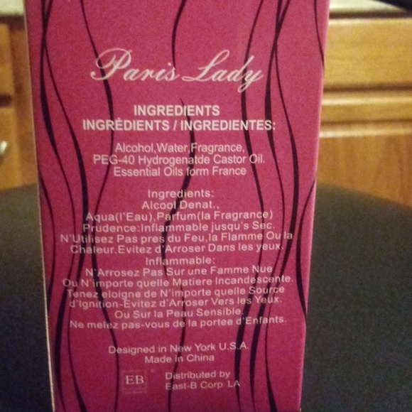 Perfume - Picture 3 of 4